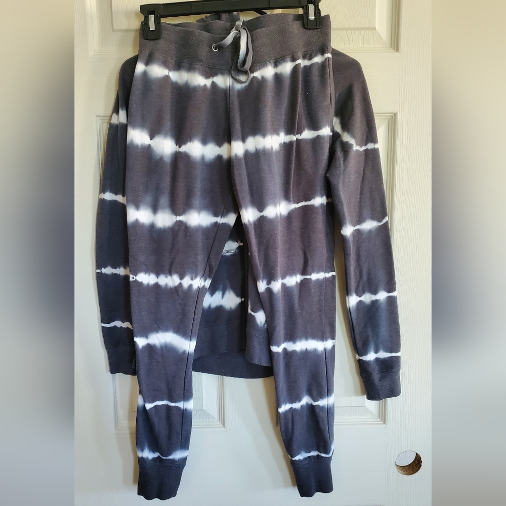 Make + Model As Set - image 7